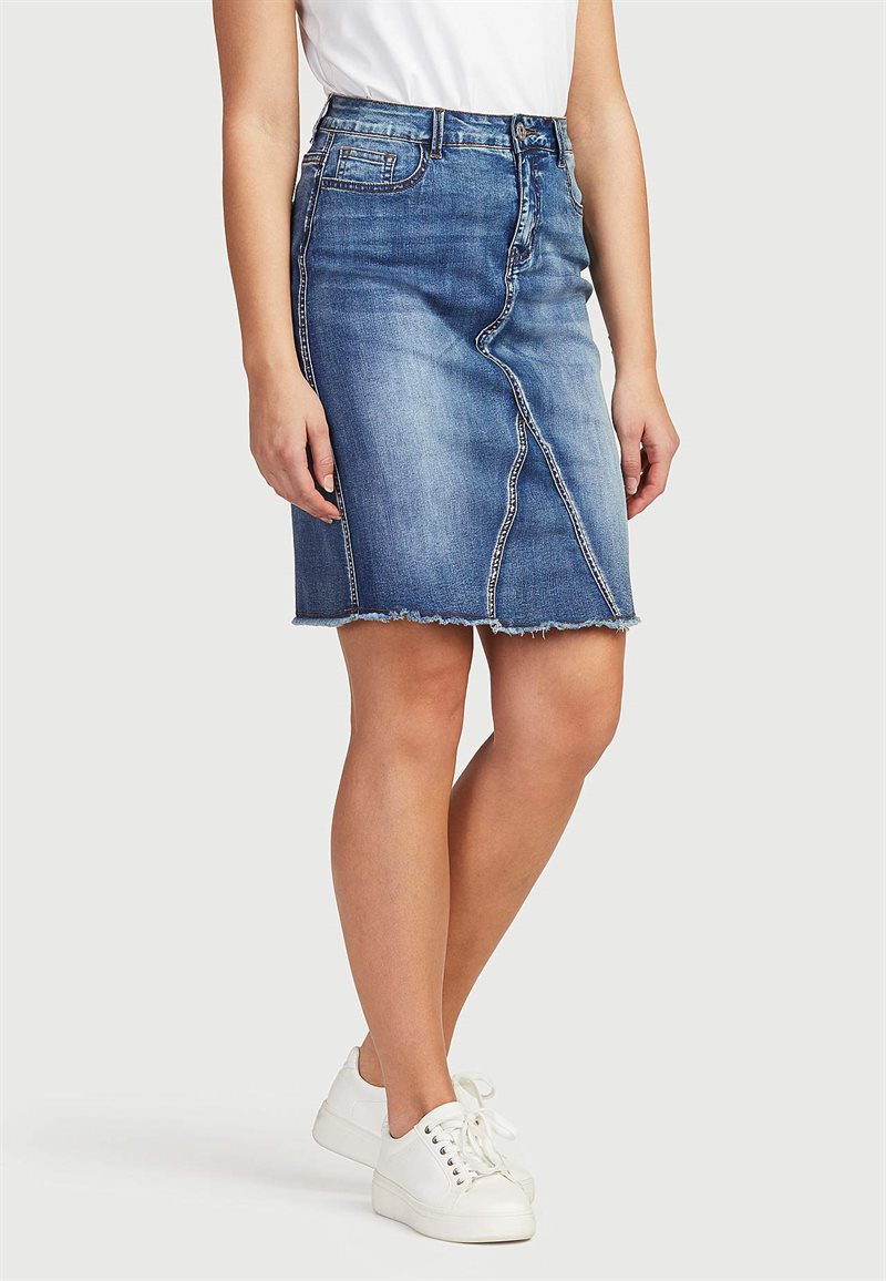 Läs mer om Stretchig denimkjol