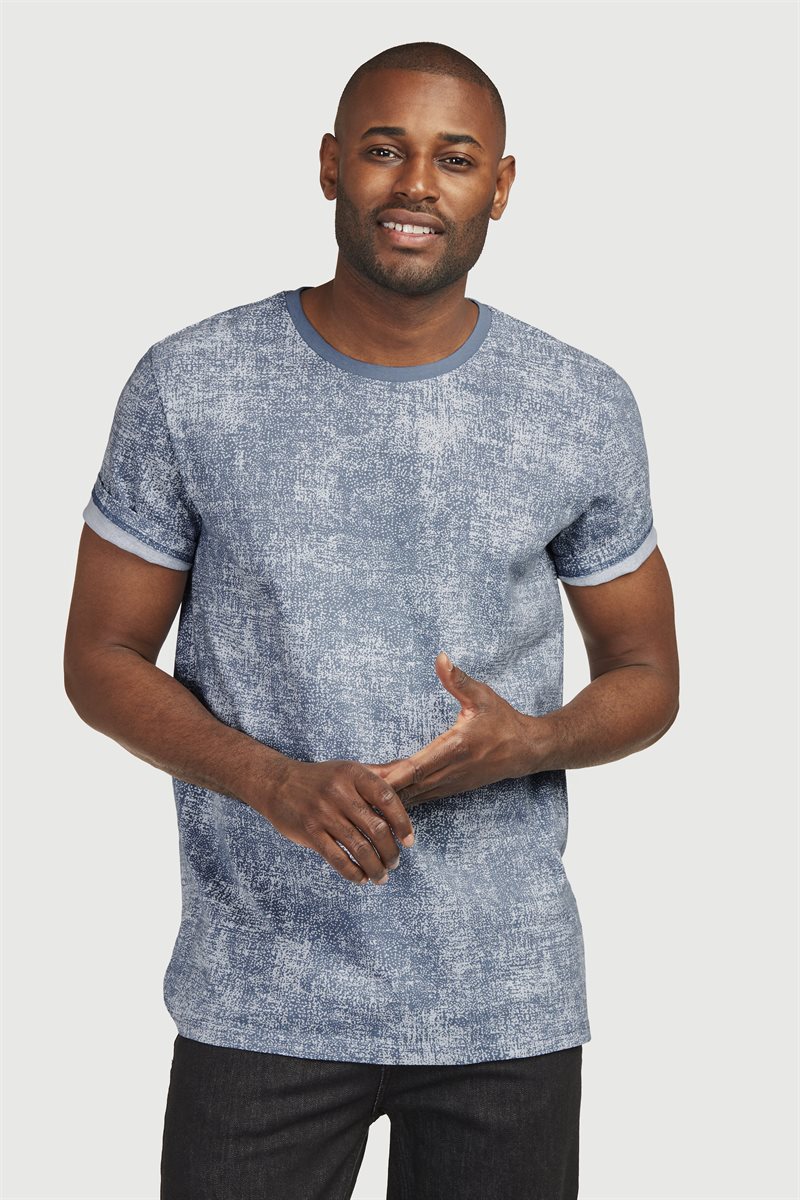 Läs mer om T-shirt