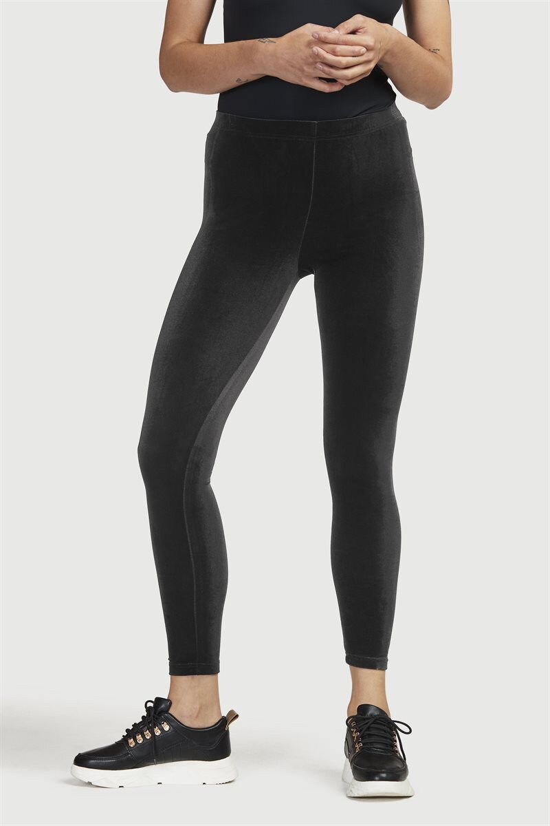 Läs mer om Leggings i sammet