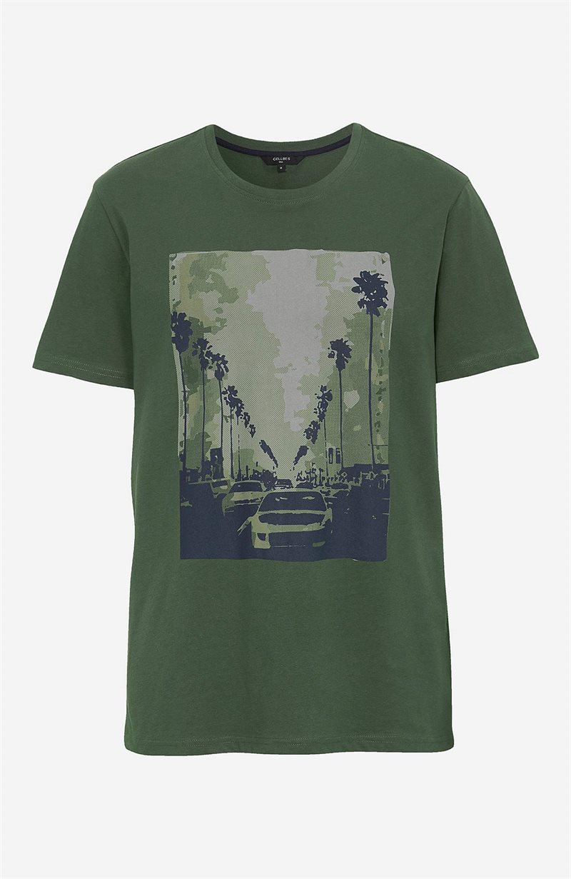 Läs mer om Bekväm t-shirt i trikå