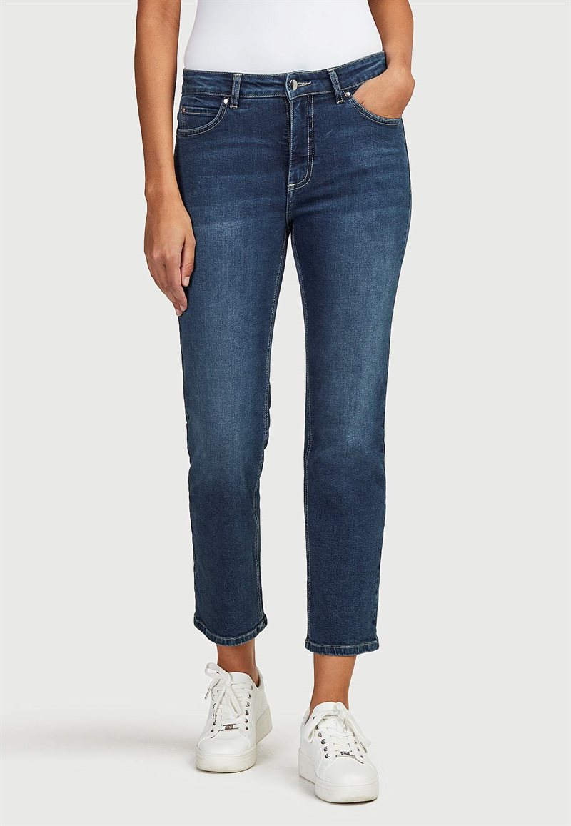 Läs mer om Raka jeans med femficksdesign Linnea