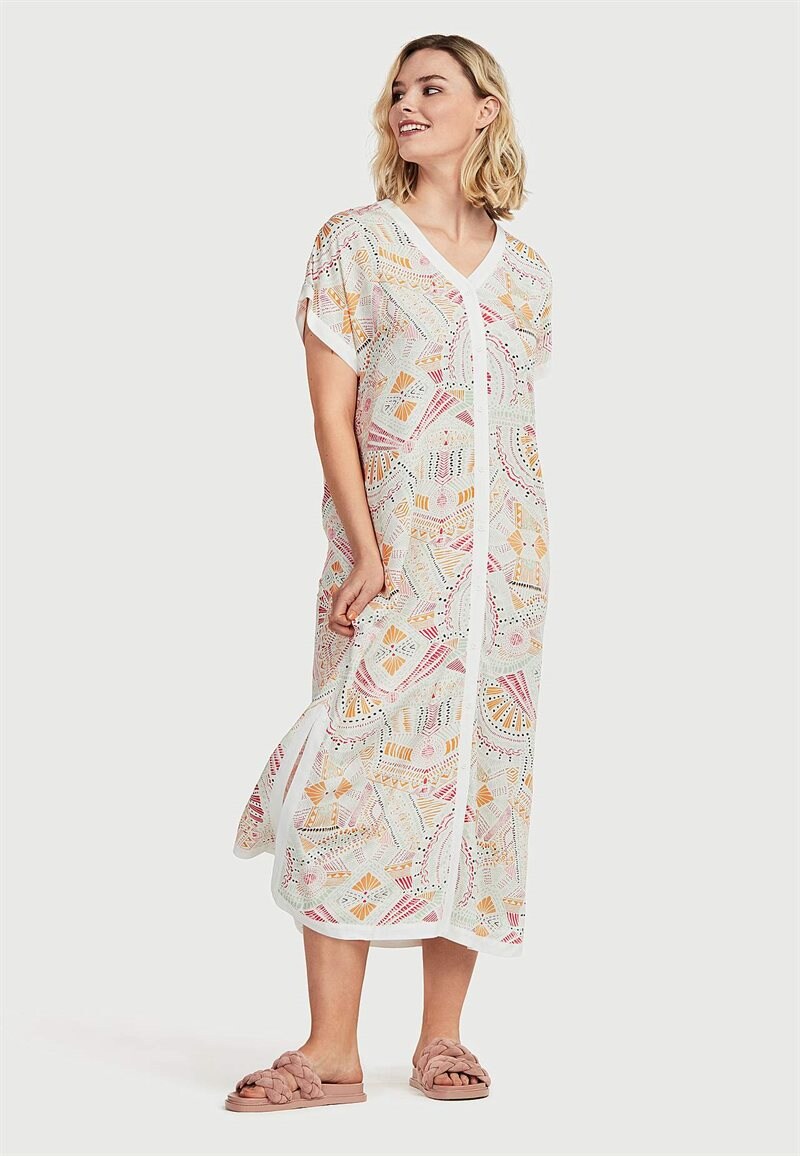 Läs mer om Mönstrad kaftan