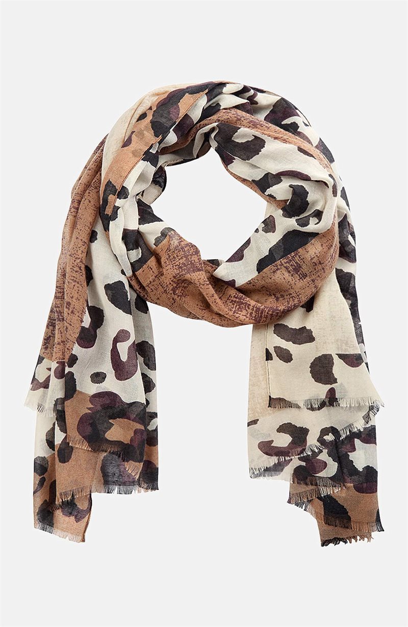 Läs mer om Mönstrad scarf Elene