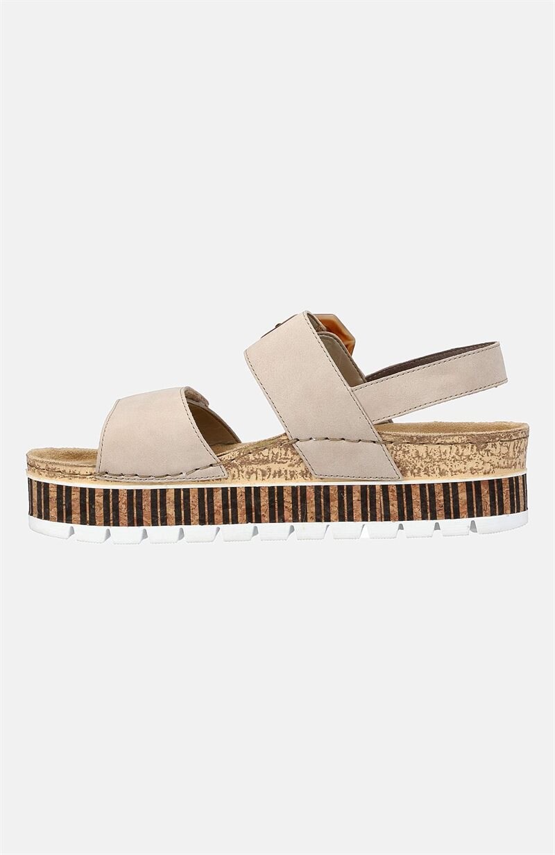 Läs mer om Sandal med breda remmar