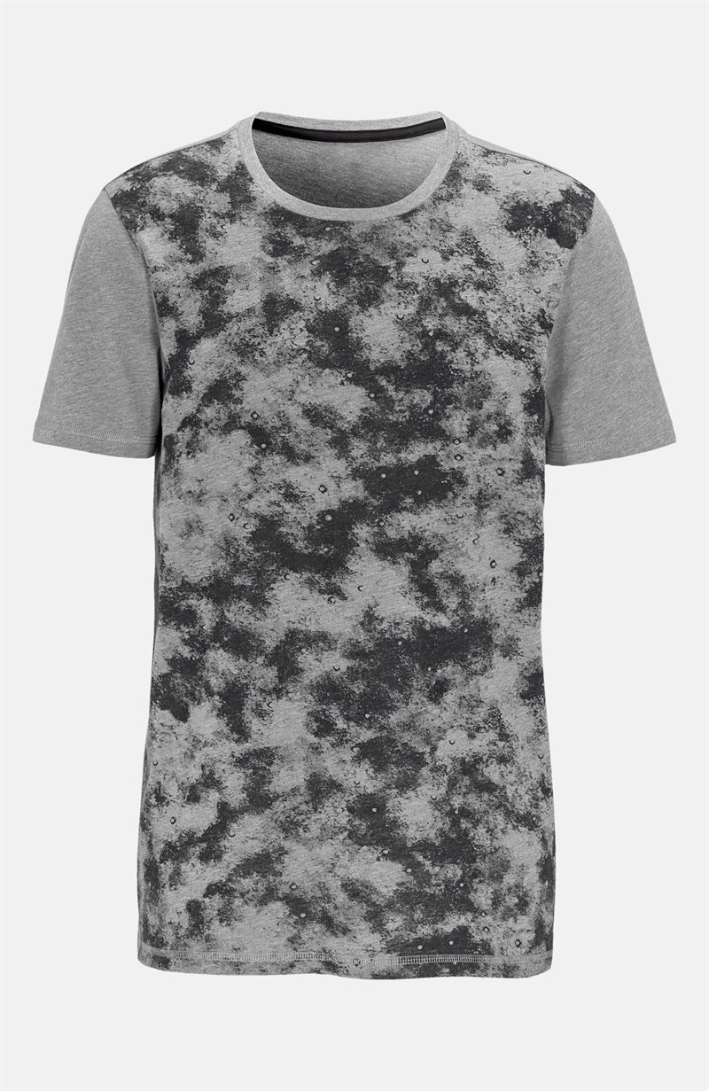 Läs mer om T-shirt