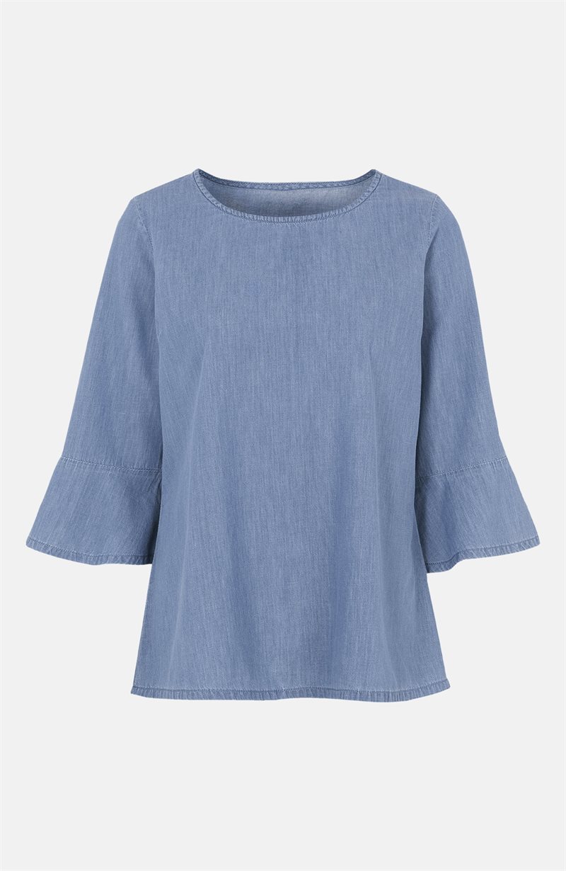 Läs mer om Denimblus med volangärmar