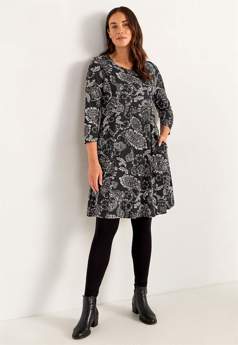 MÃ¶nstrad trikÃ¥klÃ¤nning med fickor 35805