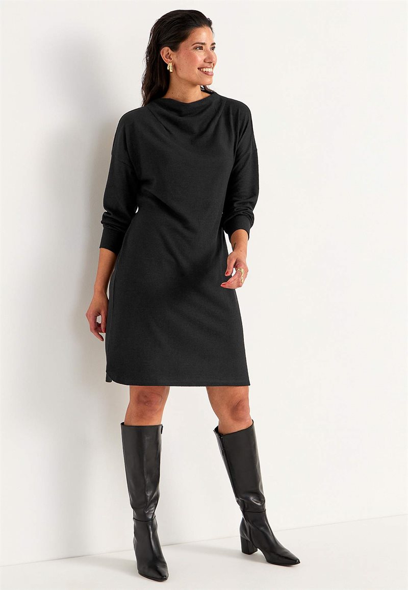 Trikåklänning med knytskärp 31623