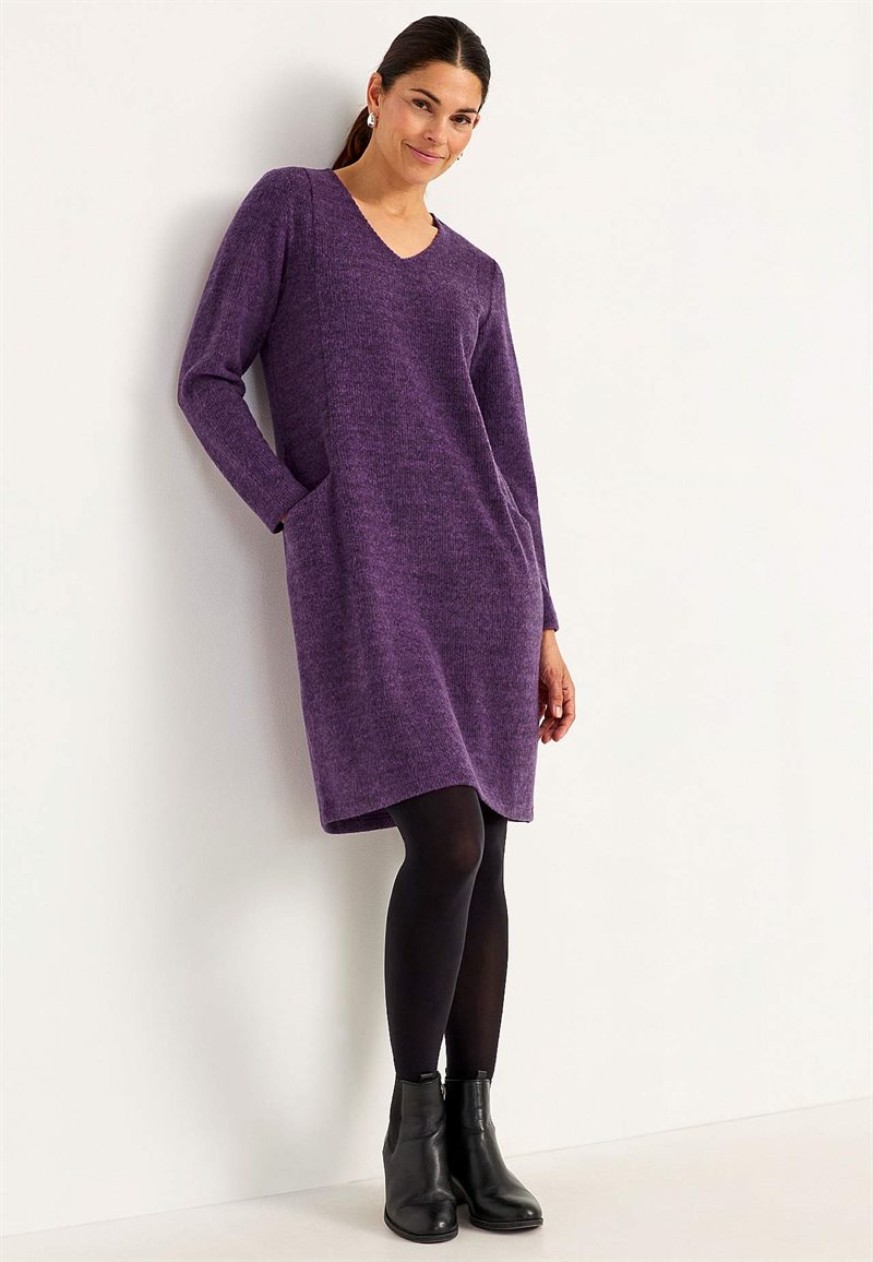 Supermjuk klänning med fickor 32147