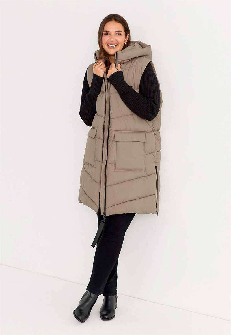 Vadderad väst 27210