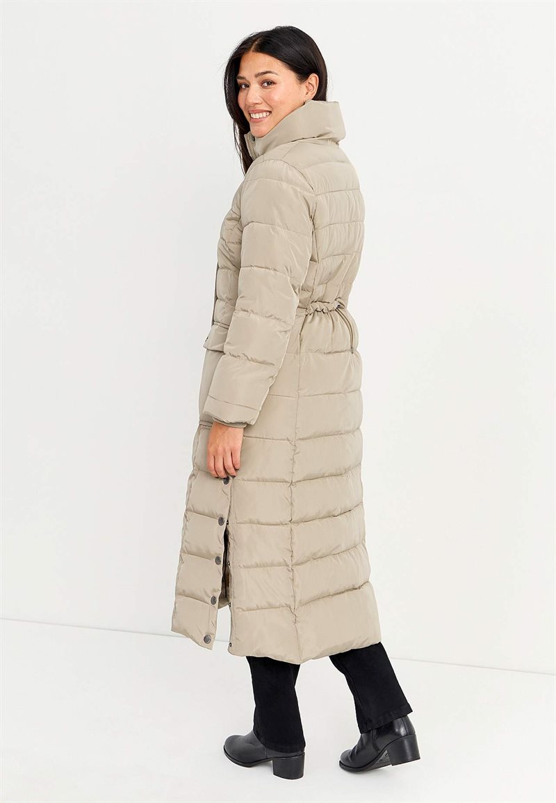 Lång, vadderad kappa elsa 25574