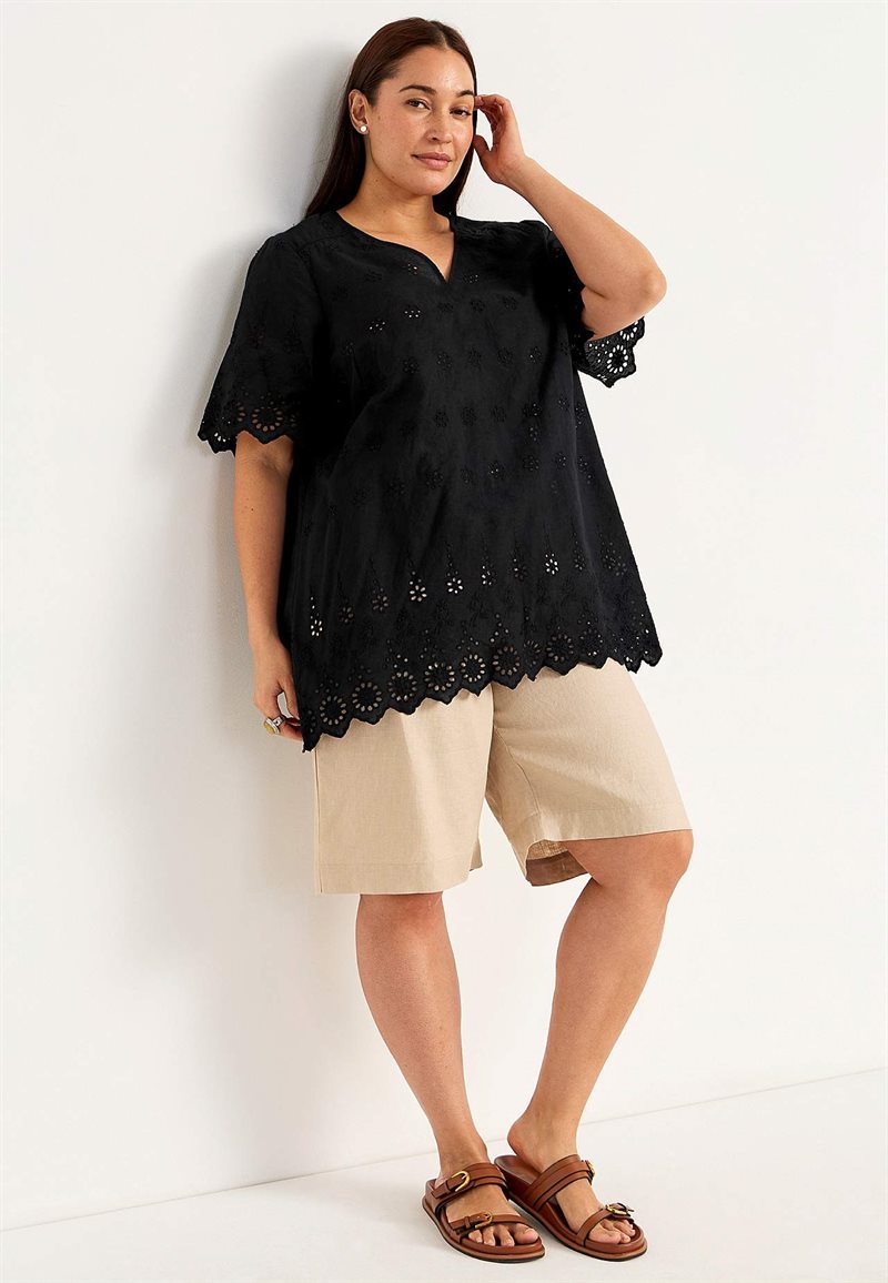 Tunika med hålbroderi Tess 30611
