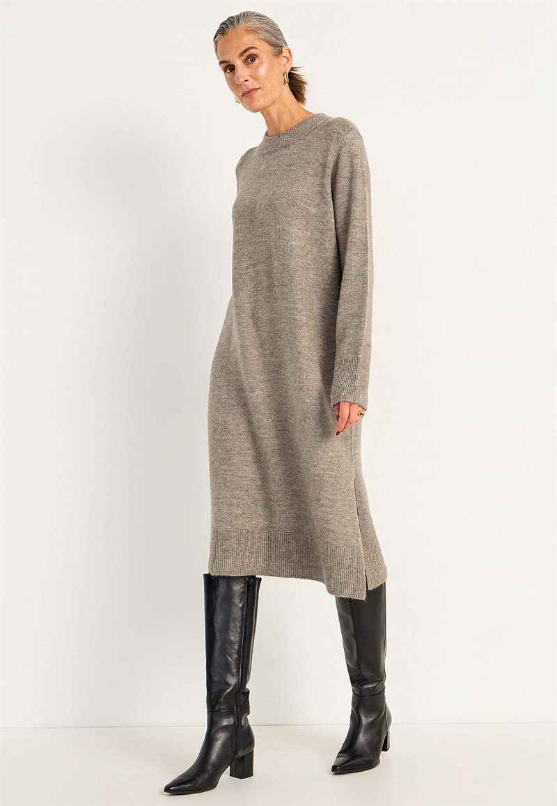 Stickad, mjuk klänning 33676