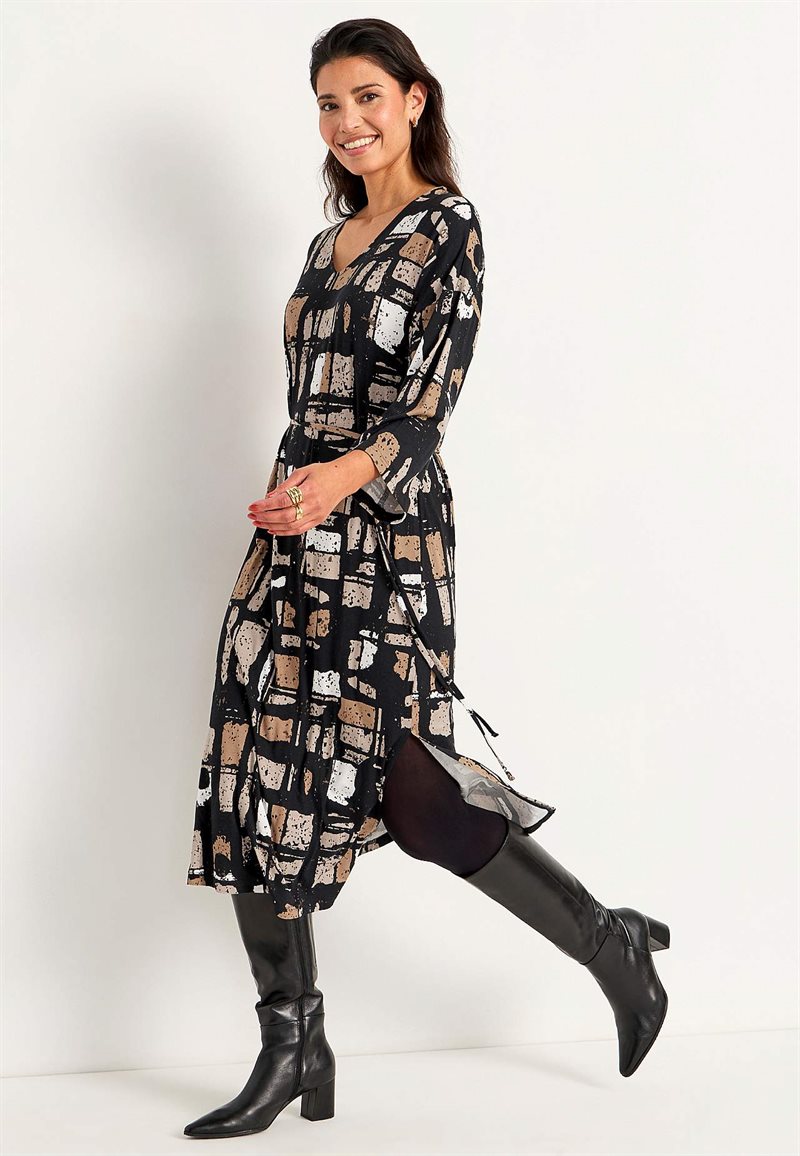 TrikÃ¥klÃ¤nning med knytskÃ¤rp 34026