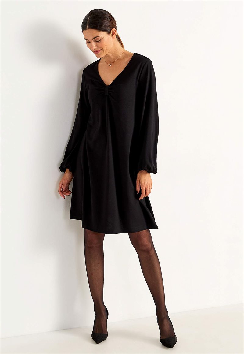 Trikåklänning med rynkdetalj 35112