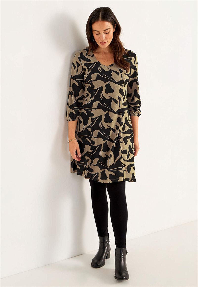 TrikÃ¥klÃ¤nning med prinsesskÃ¤rning 35781