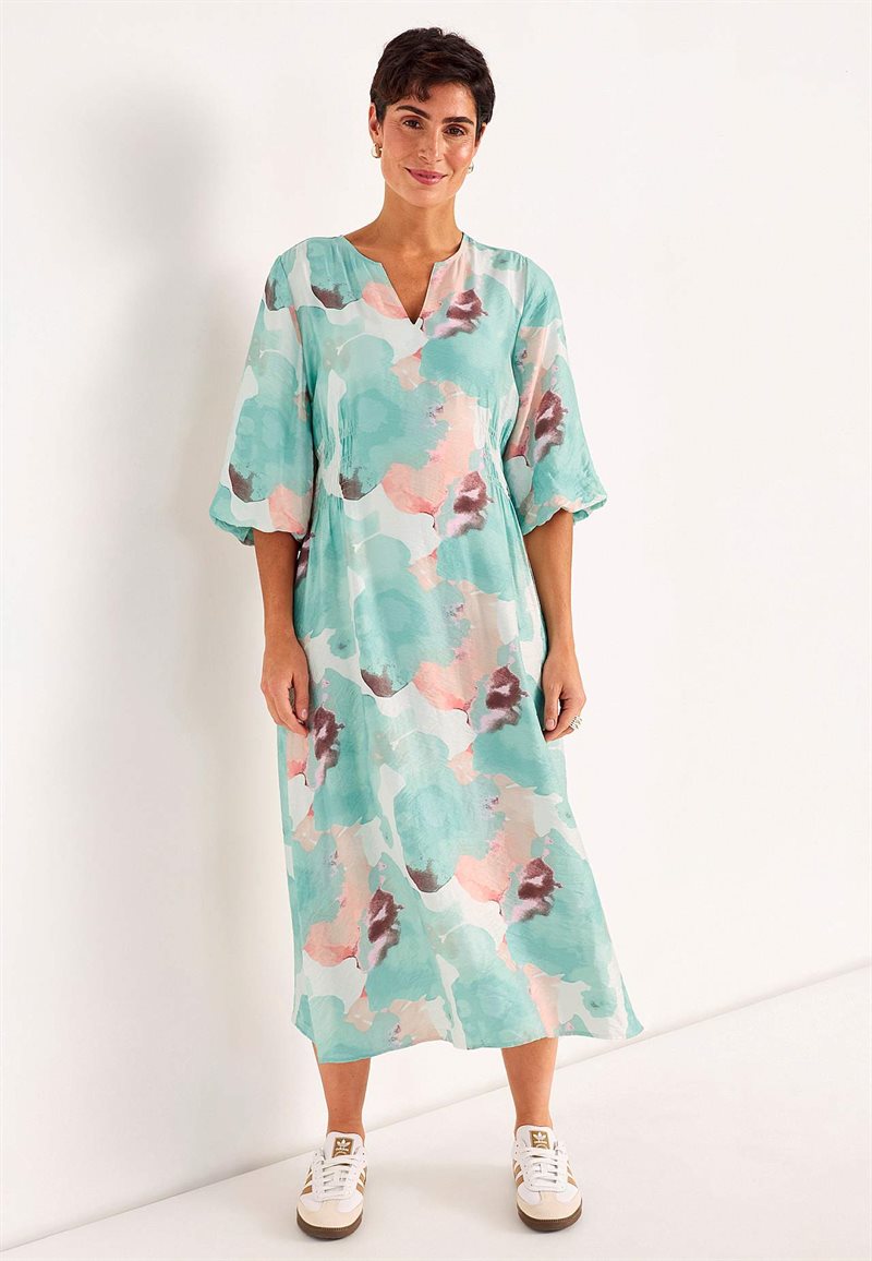 Klänning med fodrad puffärm