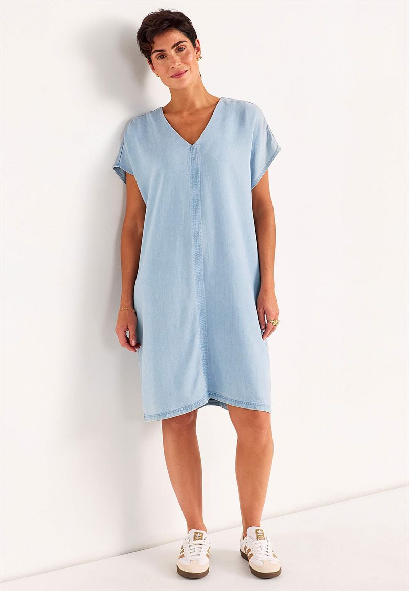 Shop Denim dresses online | Cellbes of Sweden