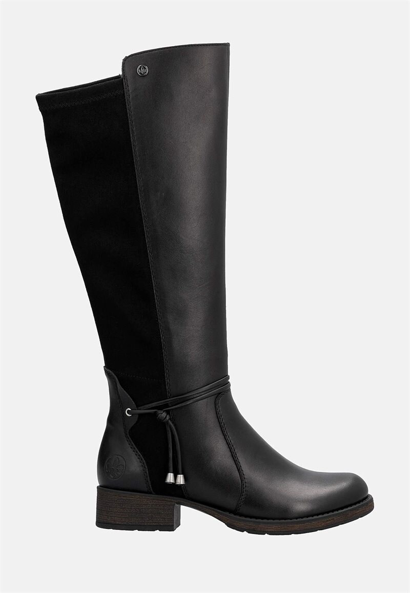 Skinnstövel med stretchigt skaft