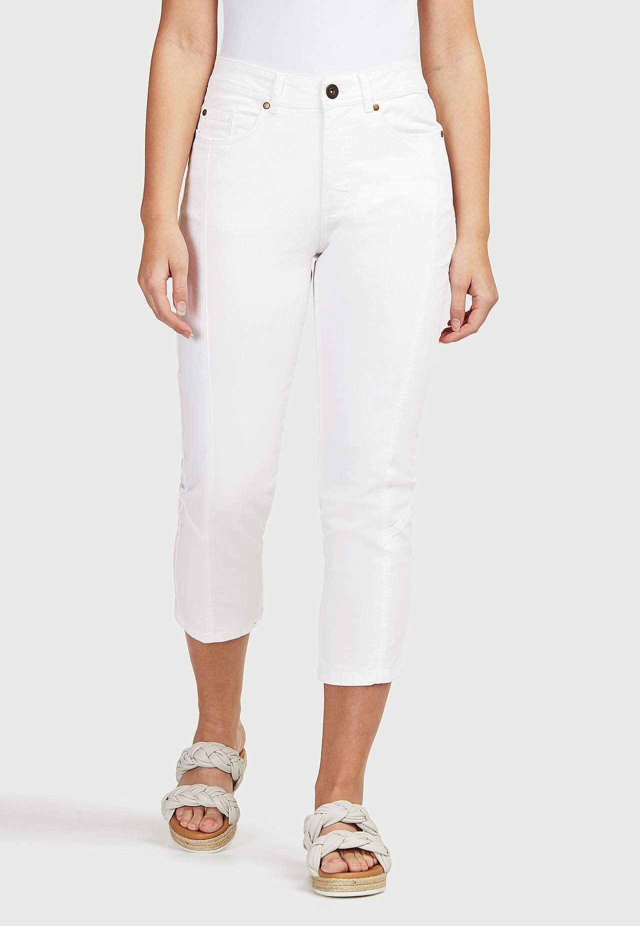 Caprijeans med femficksdesign Mia