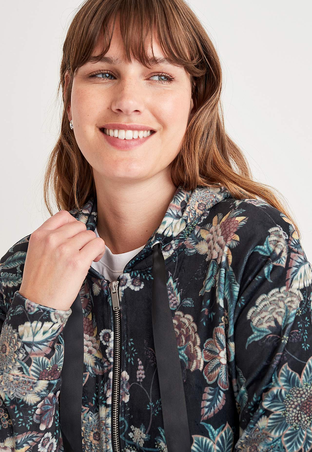 Velourjacka med huva Vanja