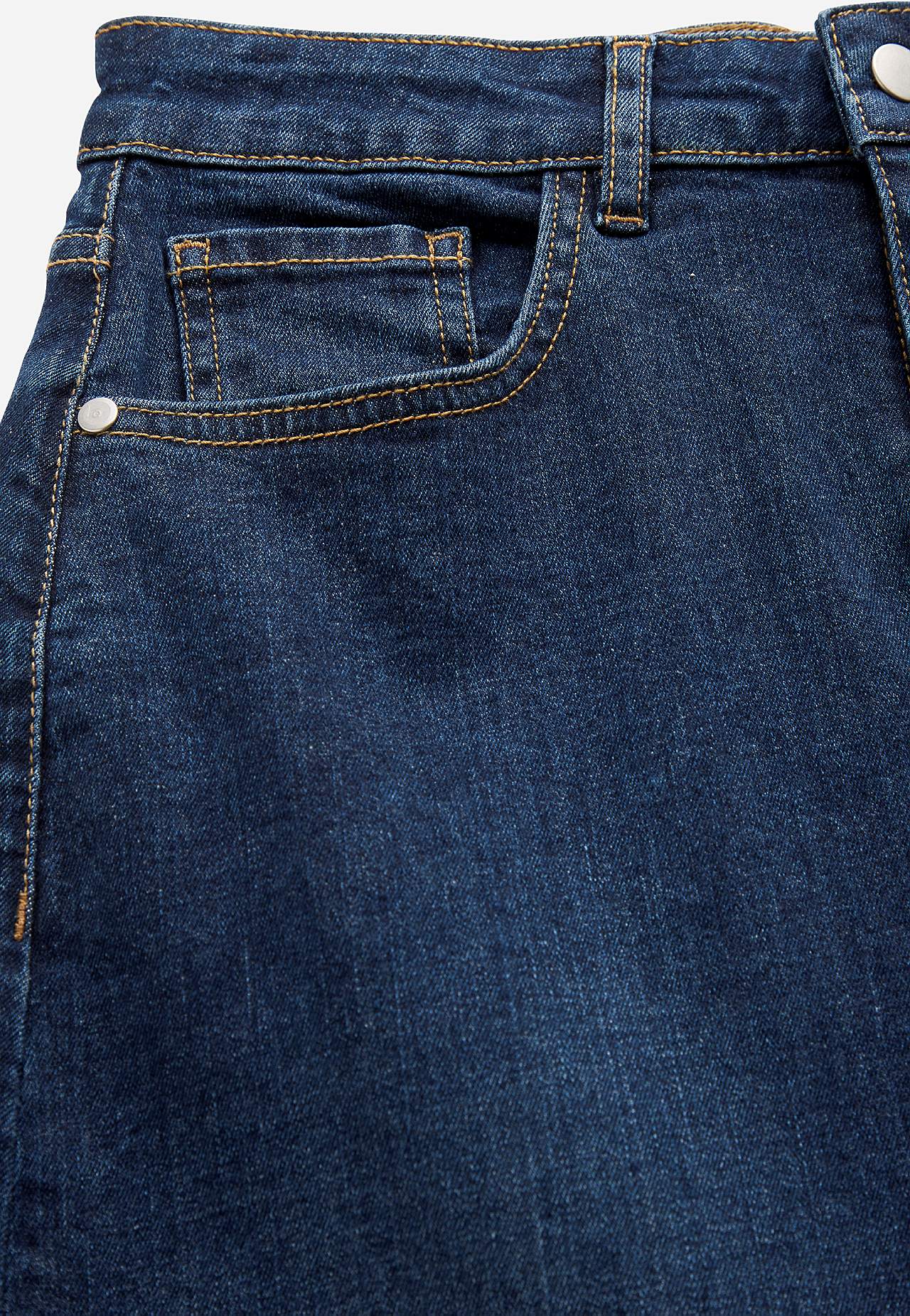 Jeanskjol med slits fram