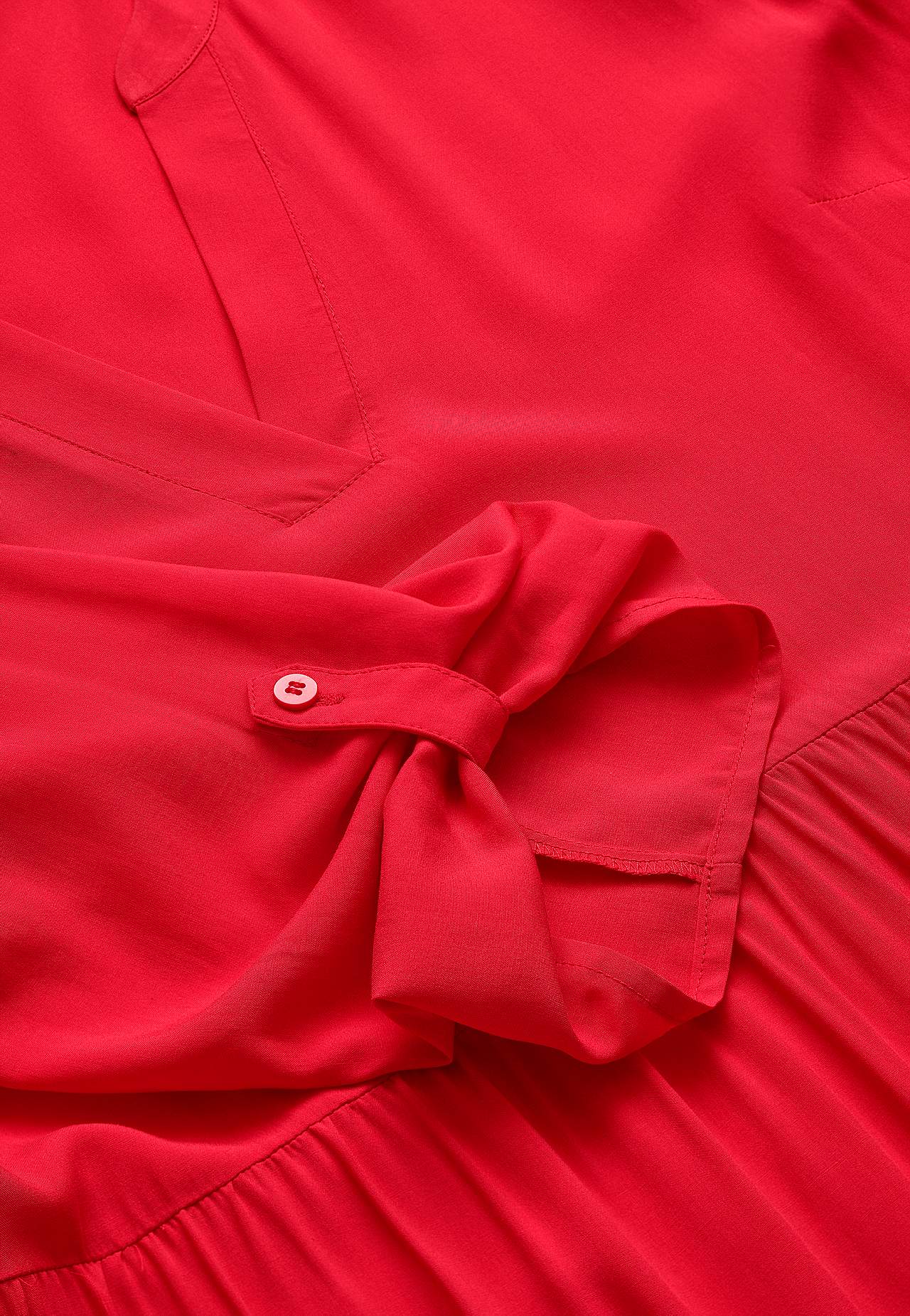 Klänning med volanger