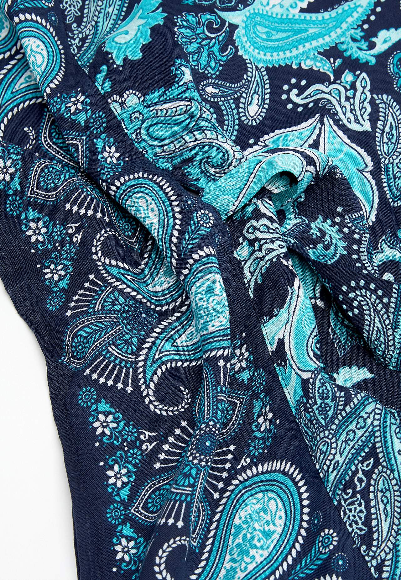 Paisleymönstrad strandkaftan med knytskärp