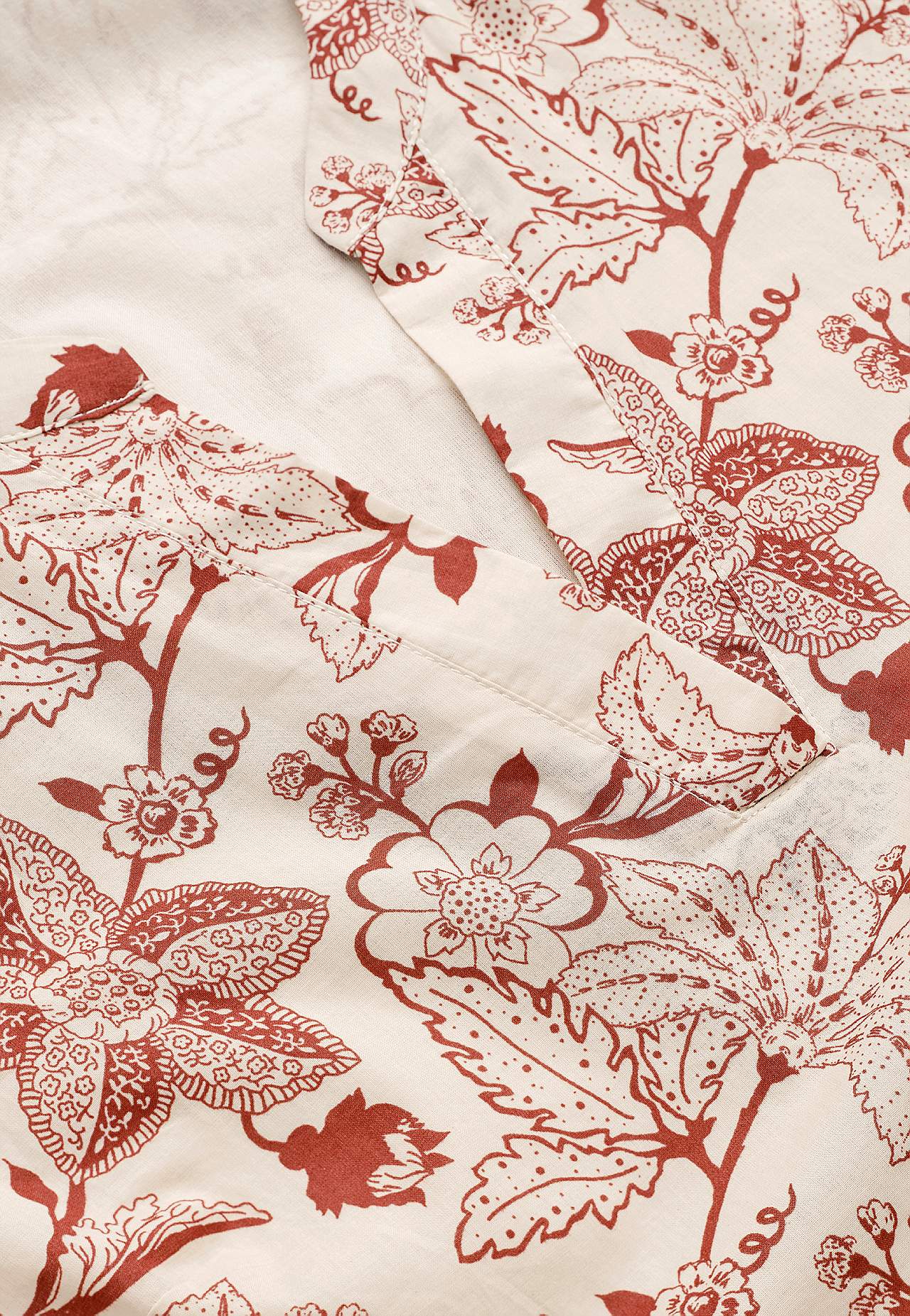 Bomullsklänning med volang