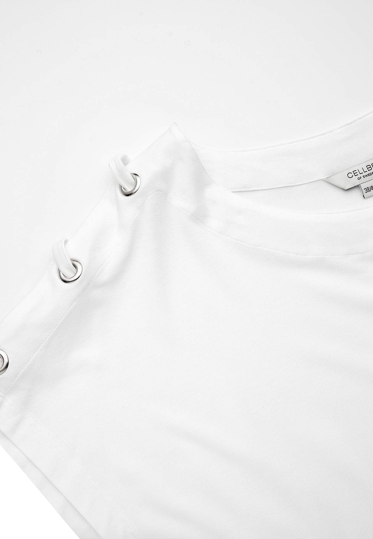 Trikåtopp med dekoration på axeln