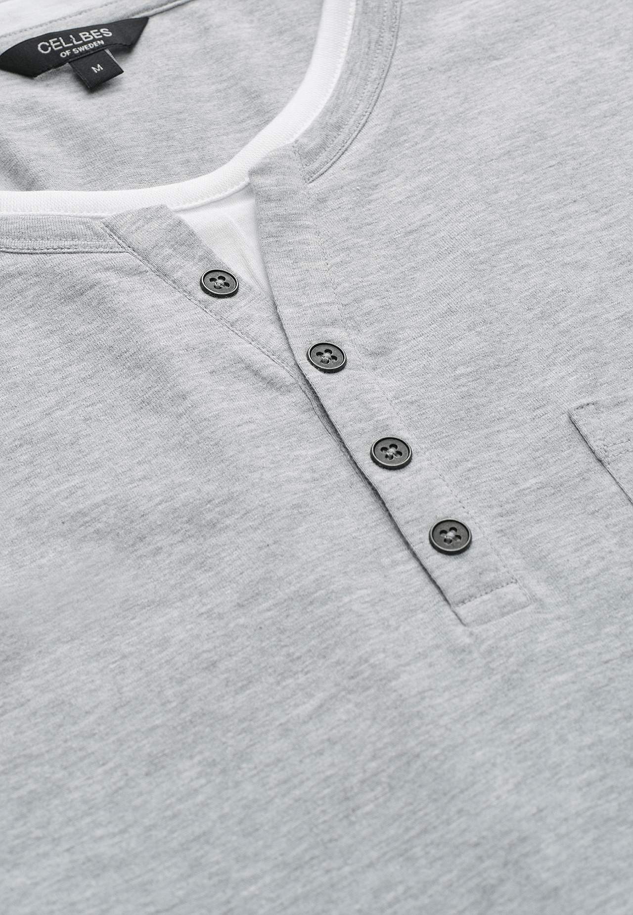 Långärmad t-shirt