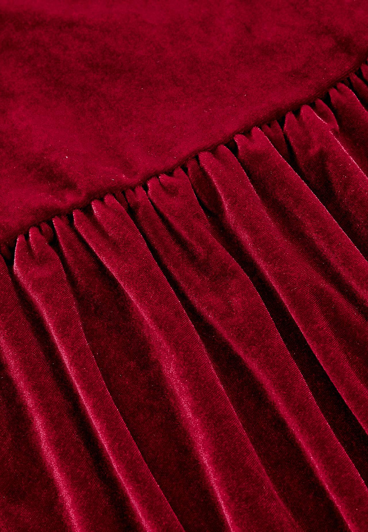 Klänning i velour med volang