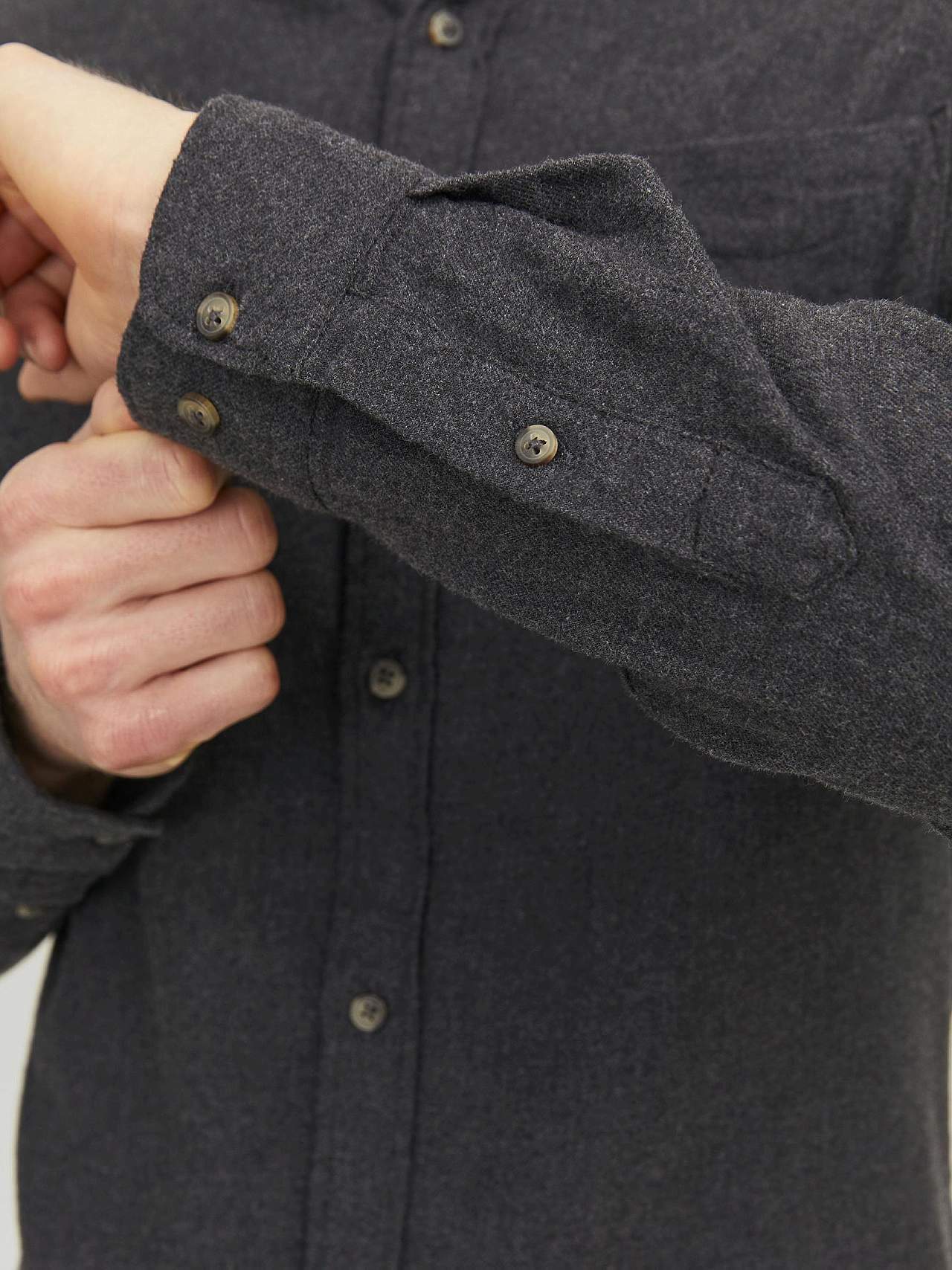 Stilren skjorta med button down-krage