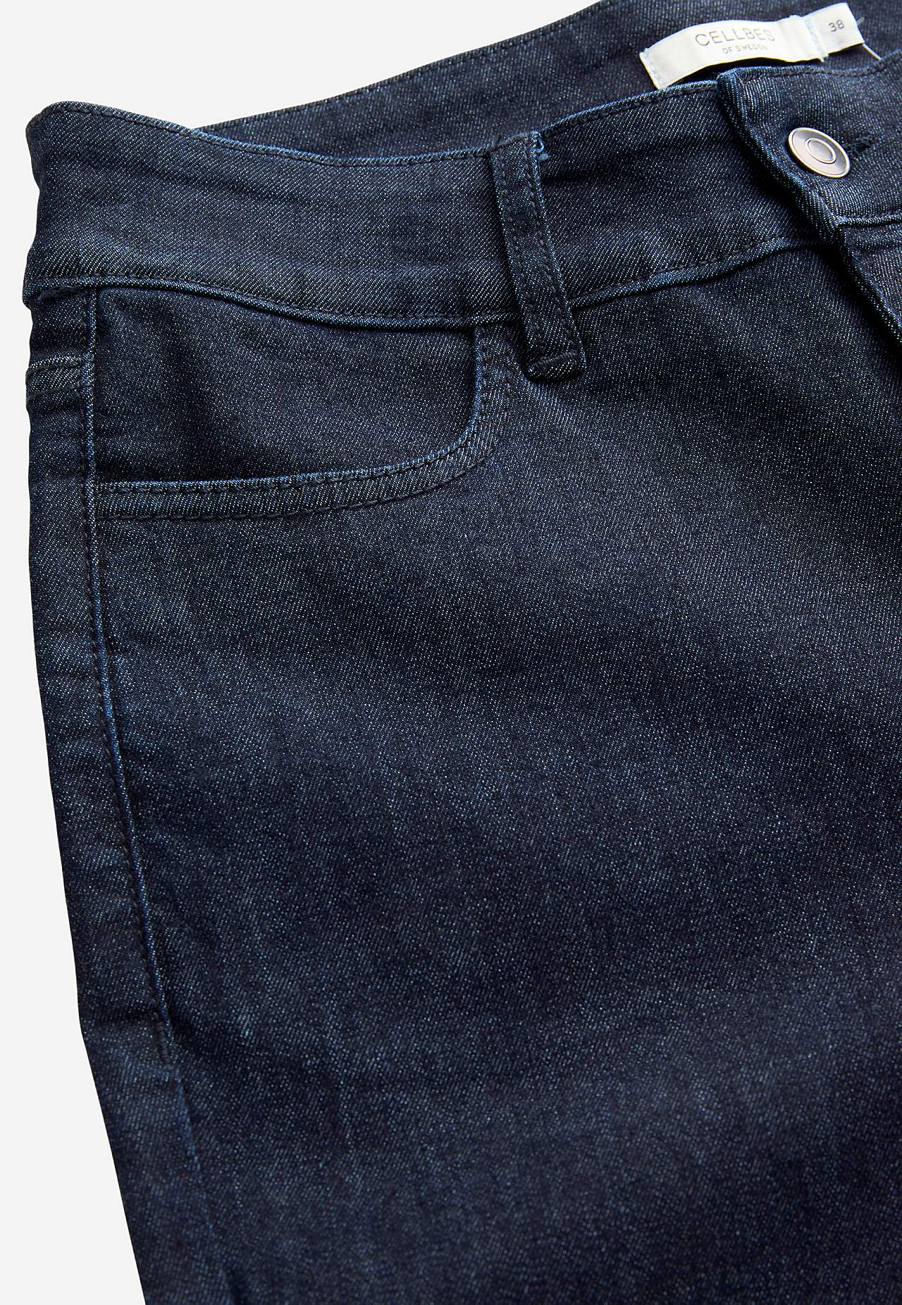 Raka jeans i superstretchig denim Sara