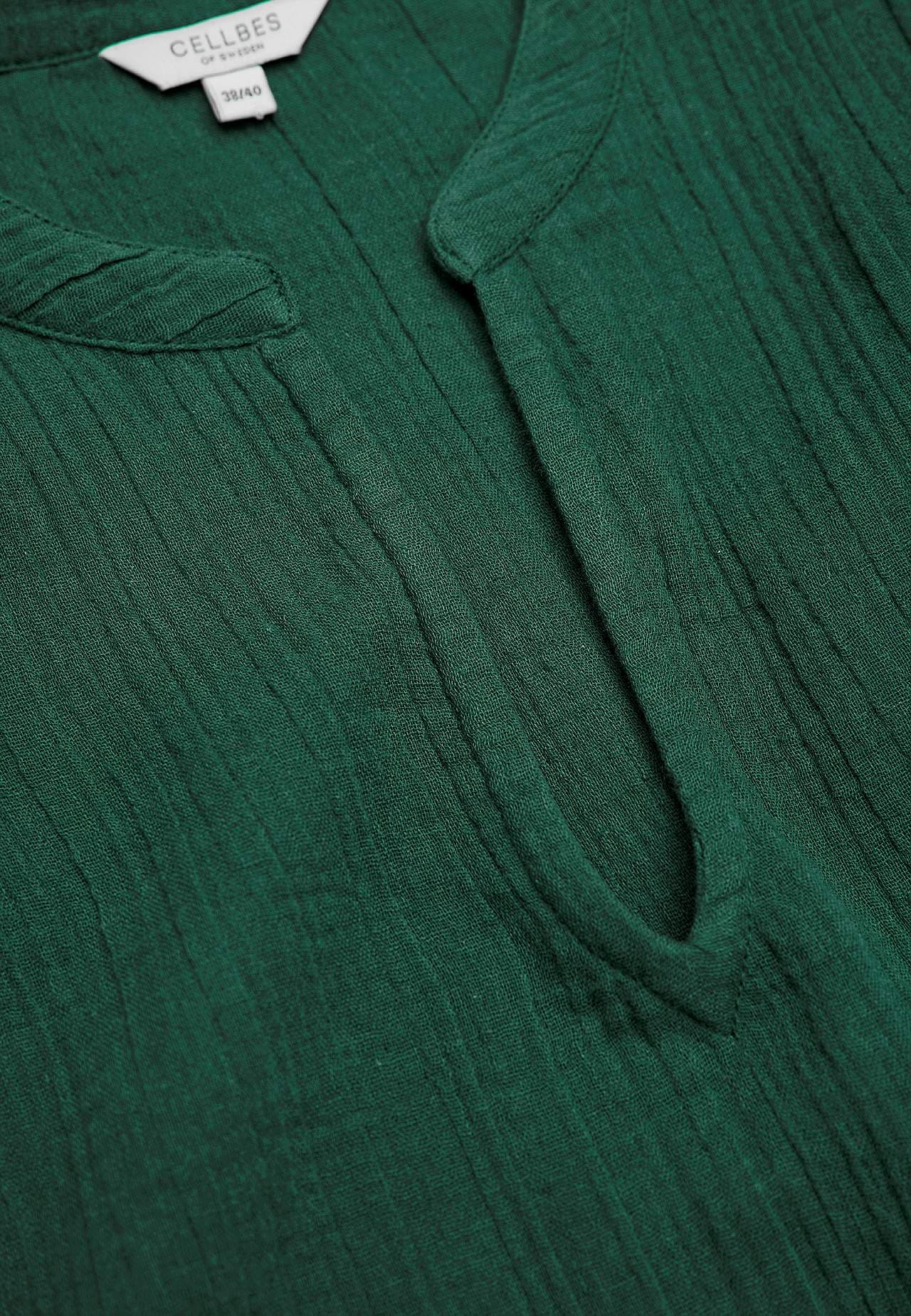 Klänning i krinklad bomull