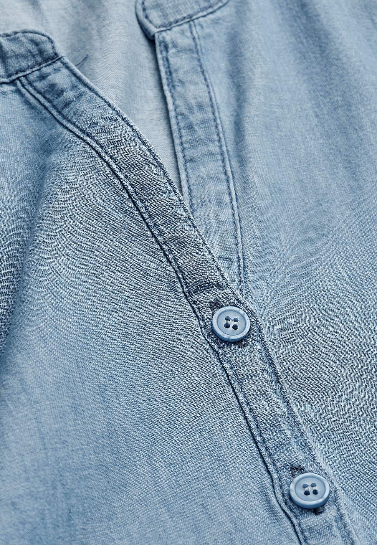 Jeansklänning med knappar