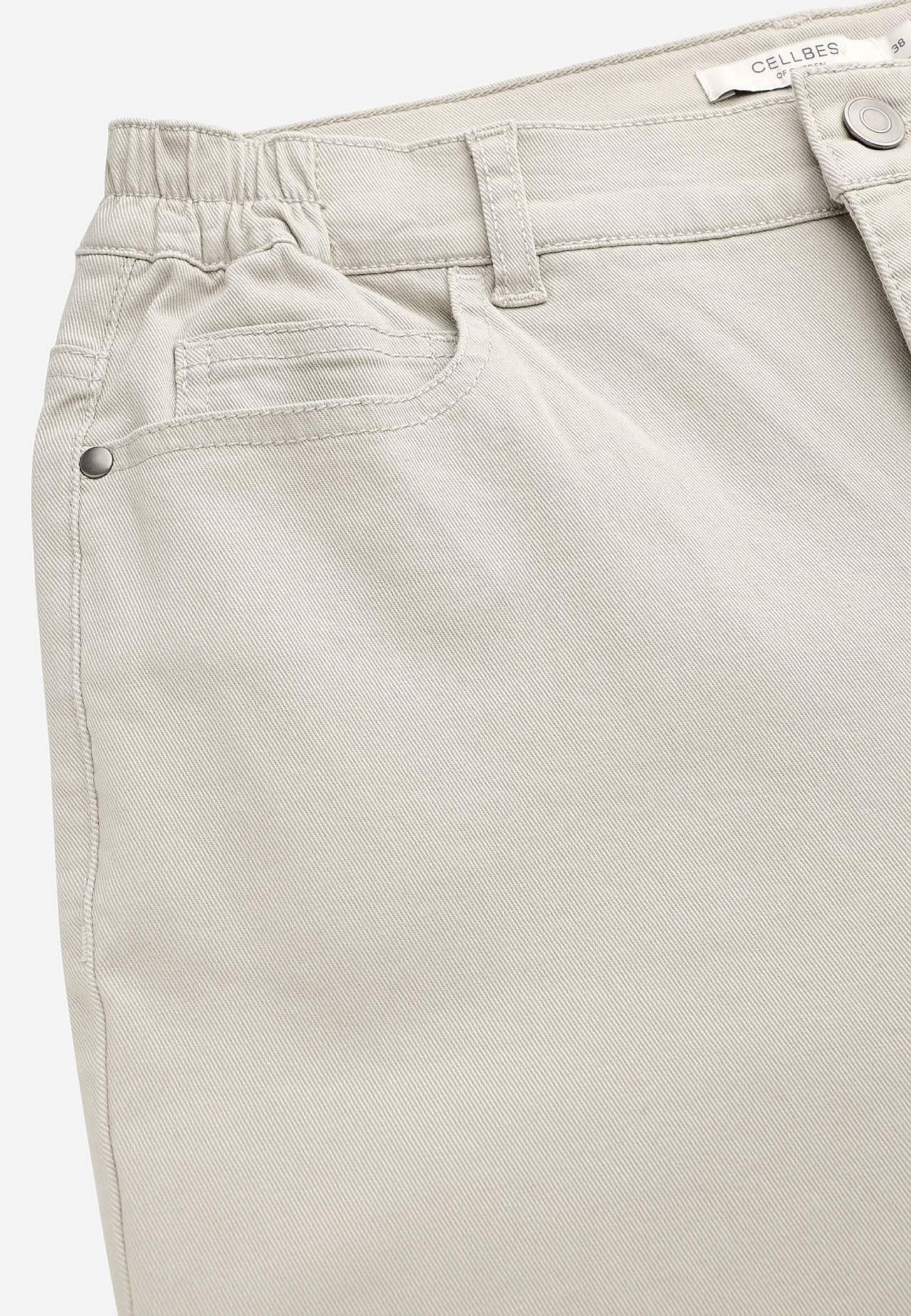 Jeans med resårmidja