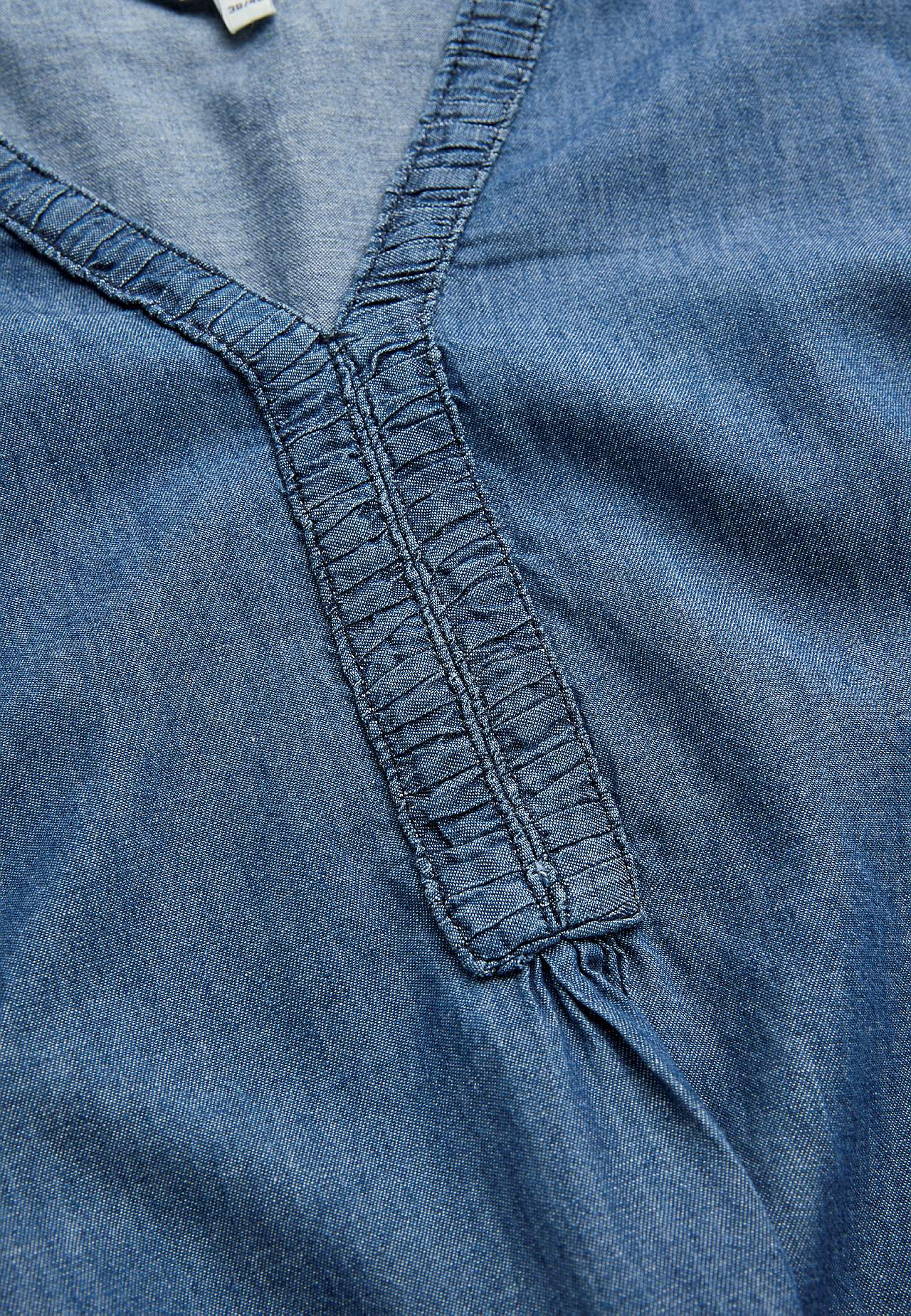 Denimtunika med dekorativ v-ringning