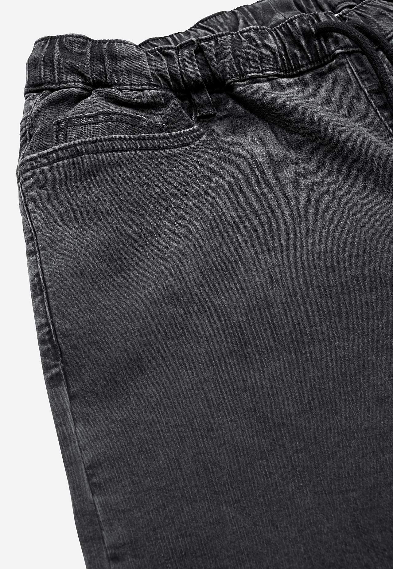 Stretchiga joggerjeans