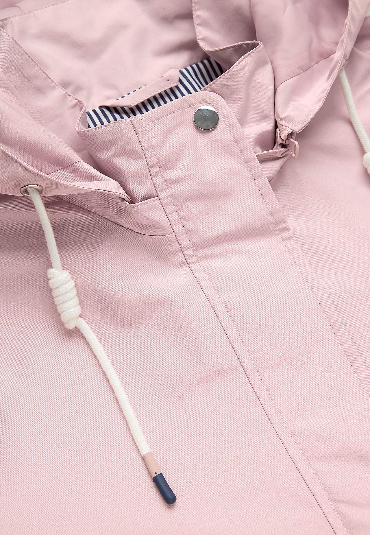 Fodrad jacka med avtagbar huva