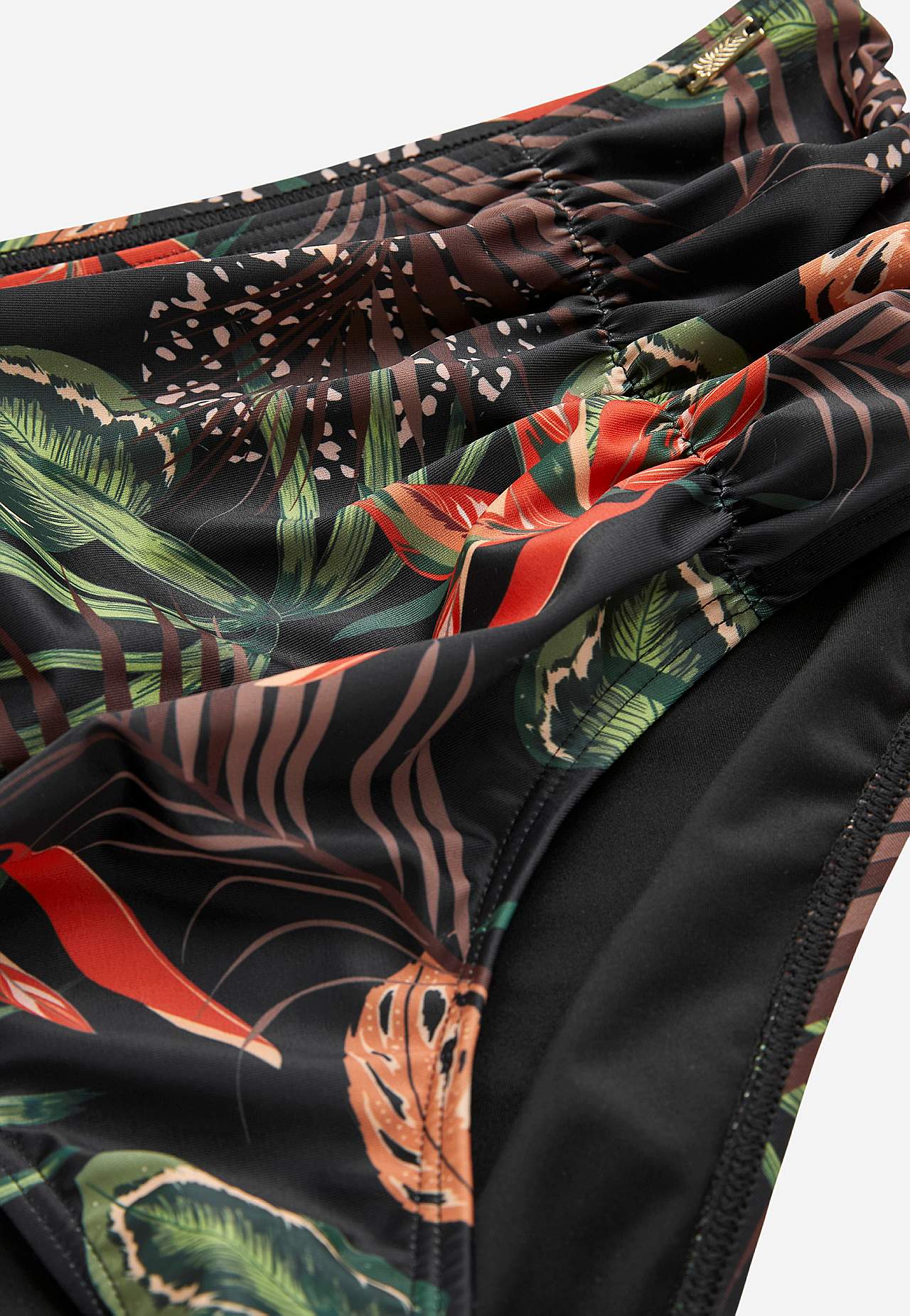 Mönstrad bikinitrosa med hög midja