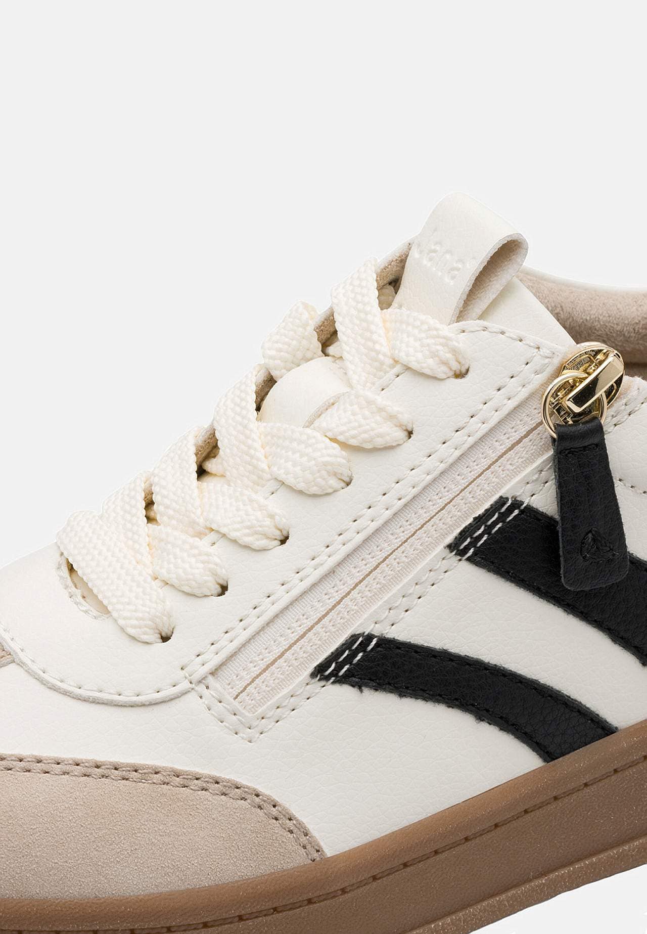 Sneaker med dragkedja