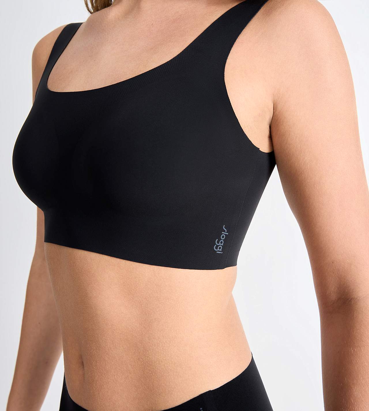 Sömlös bh-topp i supermjuk microfiber Zero Feel 2.0