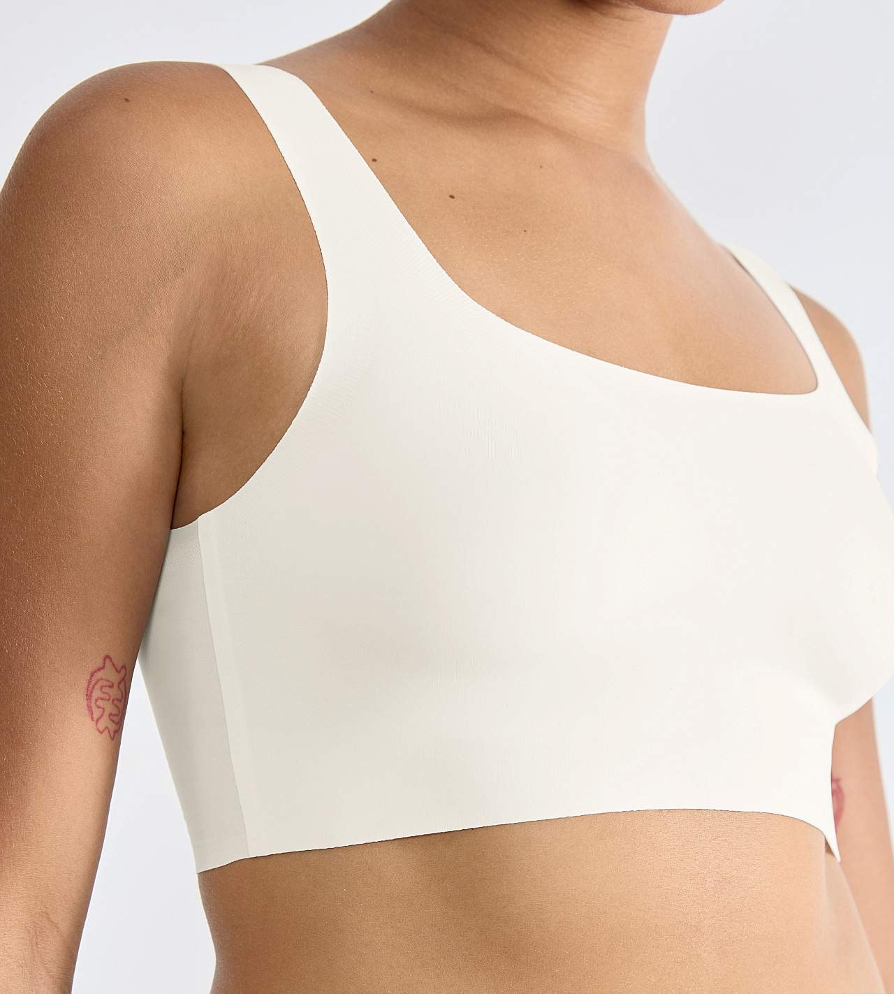 Sömlös bh-topp i supermjuk microfiber Zero Feel 2.0