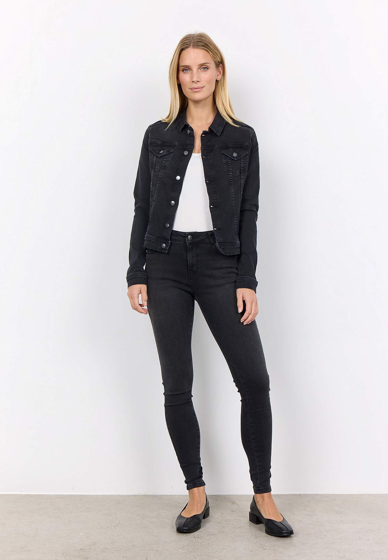 Figursydd jeansjacka