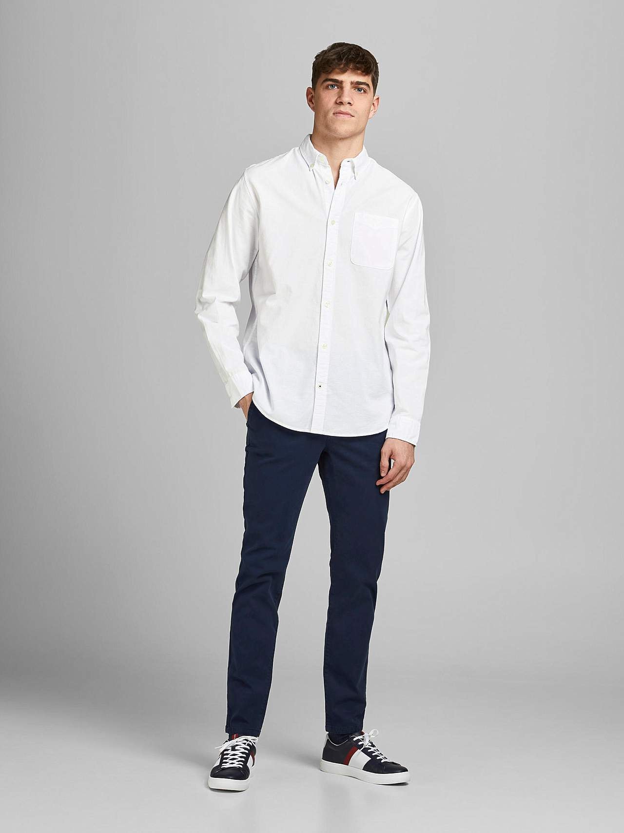 Stilren skjorta med button down-krage