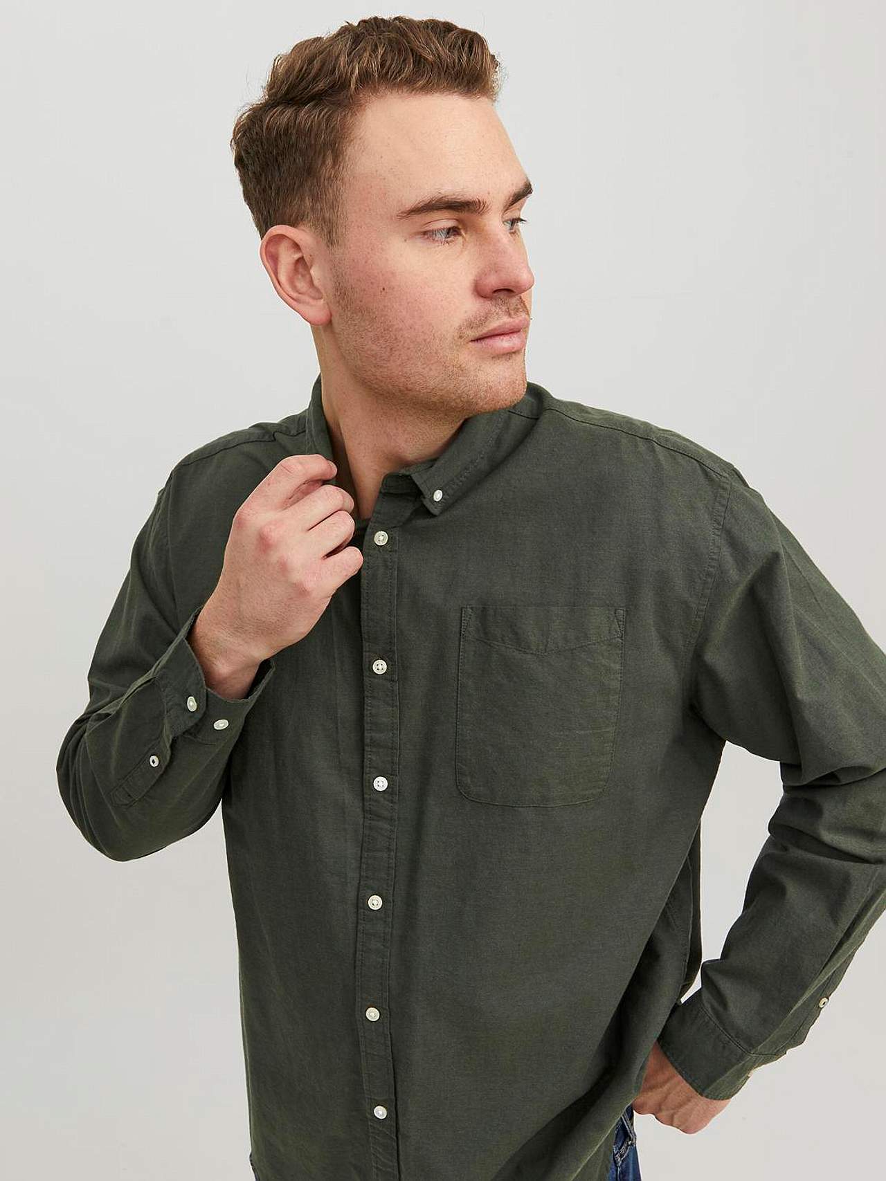 Stilren skjorta med button down-krage