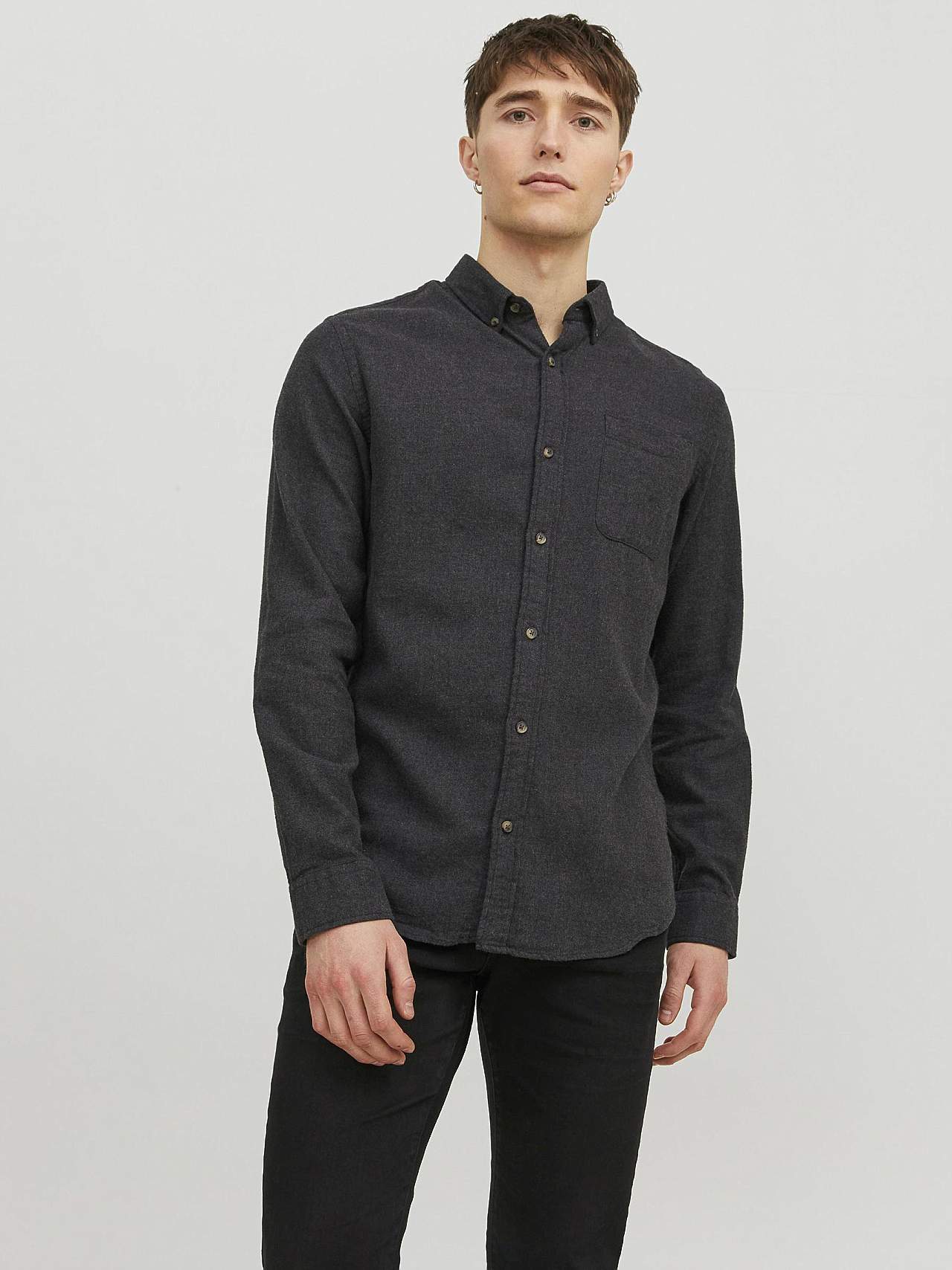 Stilren skjorta med button down-krage