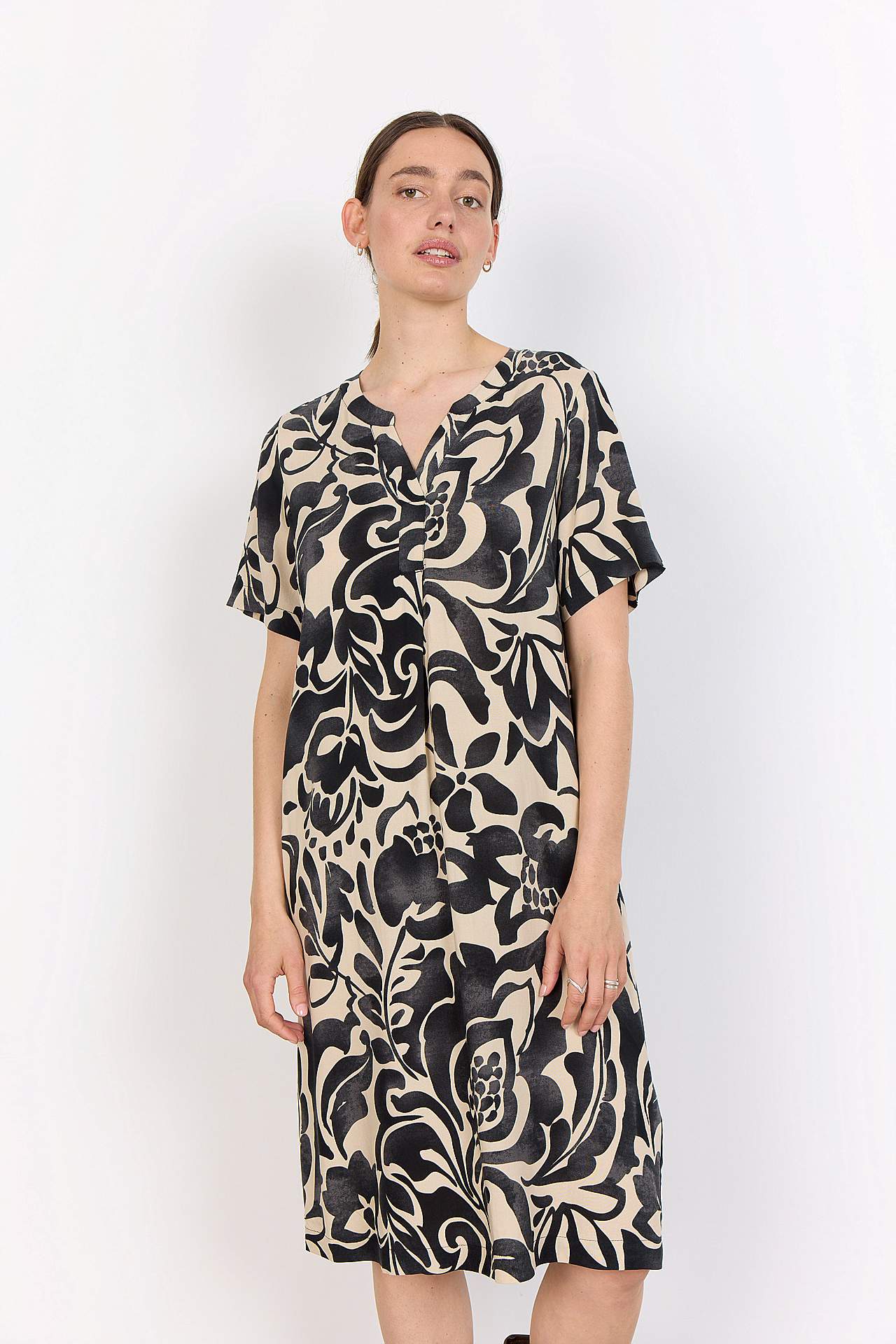 Vävd, mönstrad viskosklänning