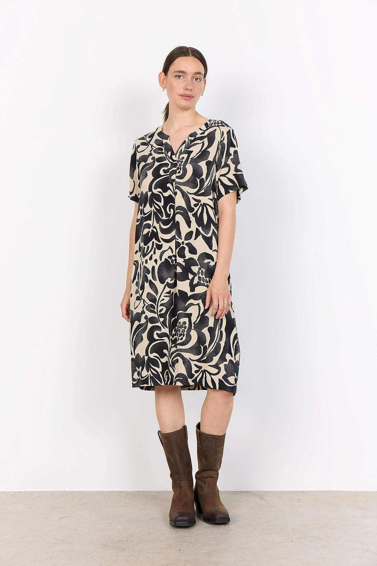 Vävd, mönstrad viskosklänning